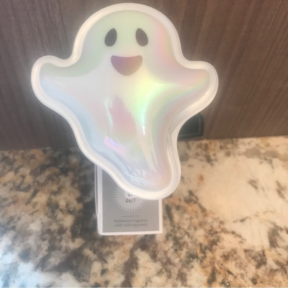 BBW Neon Ghost Nightlight Wallflower Fragrance Plug Halloween 2024